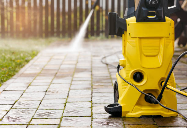 Best Soft Washing  in Crivitz, WI